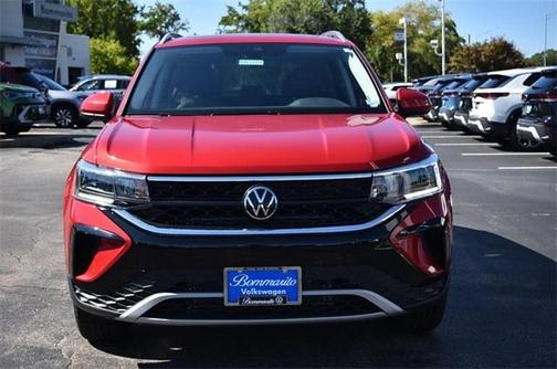 2024 Volkswagen Taos SE 4MOTION