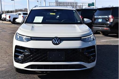 2026 Volkswagen Tiguan 2.0T SEL R-Line Turbo 4MOTION