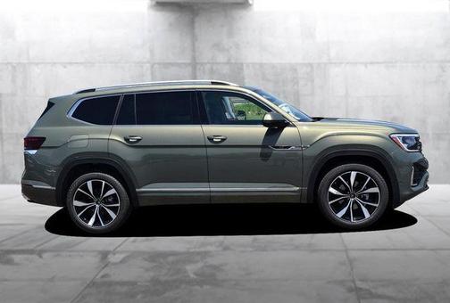 Green 2026 Volkswagen Atlas 2.0T SEL Premium R-Line