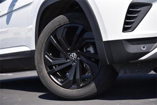 2022 Volkswagen Atlas 3.6L SE w/Technology