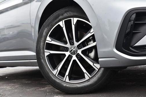 Pyrite Silver Metallic 2025 Volkswagen Jetta 1.5T Sport