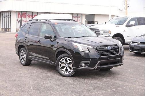 Crystal Black Silica 2022 Subaru Forester Premium