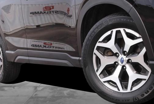 Crystal Black Silica 2022 Subaru Forester Premium