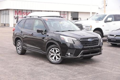Crystal Black Silica 2022 Subaru Forester Premium