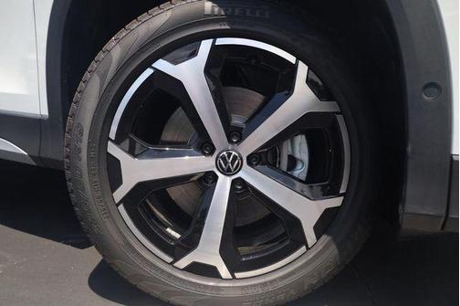 White 2026 Volkswagen Tiguan 2.0T SE