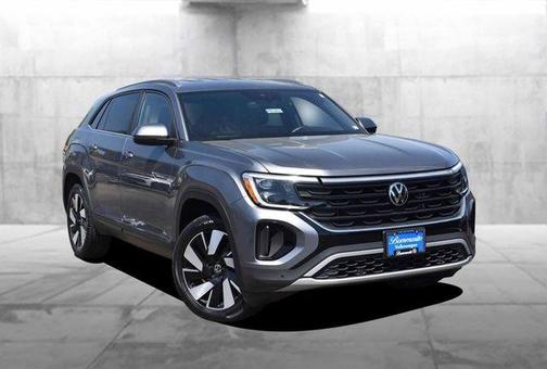 Platinum Gray Metallic 2025 Volkswagen Atlas Cross Sport 2.0T SE w/Technology