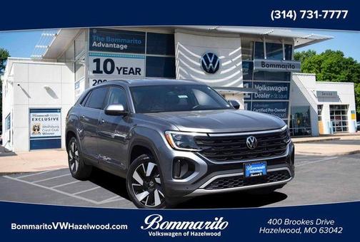 Platinum Gray Metallic 2025 Volkswagen Atlas Cross Sport 2.0T SE w/Technology