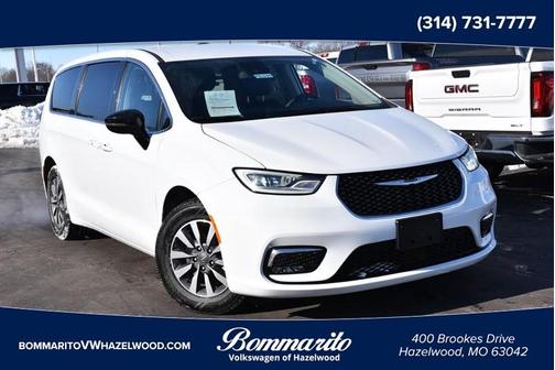 2024 Chrysler Pacifica Hybrid Select