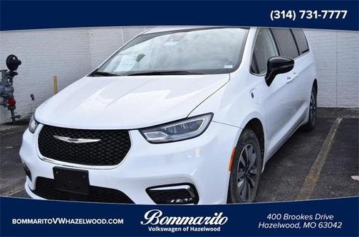 2024 Chrysler Pacifica Hybrid Select