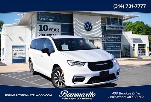 2024 Chrysler Pacifica Hybrid Select