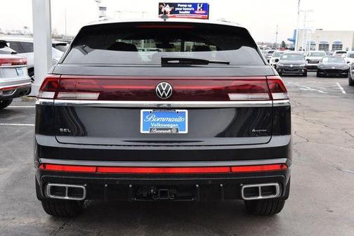 2026 Volkswagen Atlas Cross Sport 2.0T SEL Premium R-Line