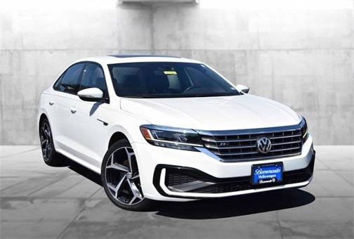 2021 Volkswagen Passat 2.0T R-Line