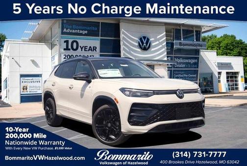 Sandstone 2026 Volkswagen Tiguan 2.0T SE R-Line Black