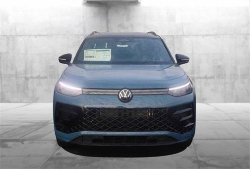 2025 Volkswagen Tiguan 2.0T SE R-Line Black