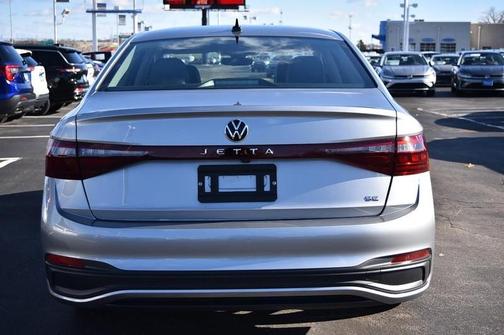 2025 Volkswagen Jetta 1.5T SE