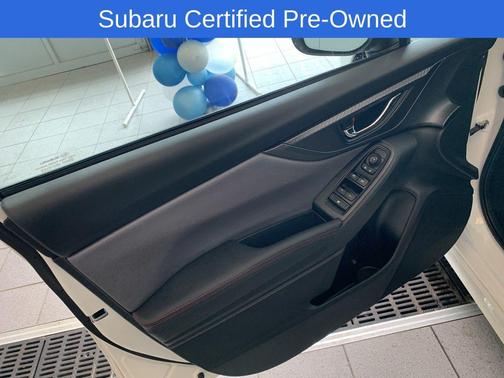 Crystal White Pearl 2023 Subaru Impreza 2.0i Sport
