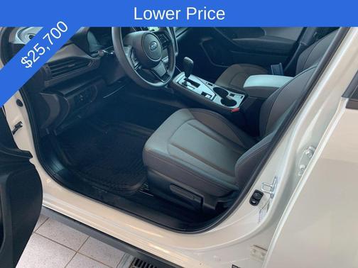 Crystal White Pearl 2025 Subaru Crosstrek Base