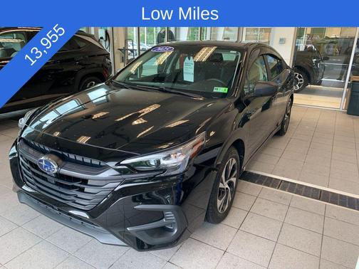 Crystal Black Silica 2025 Subaru Legacy Base