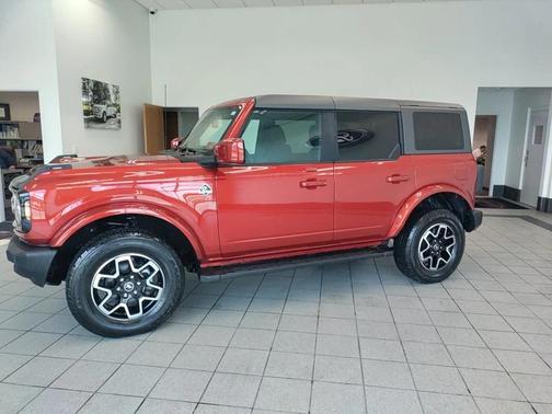 2023 Ford Bronco Outer Banks