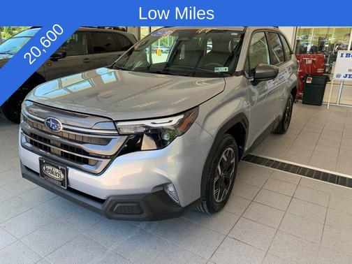Ice Silver Metallic 2025 Subaru Forester Premium