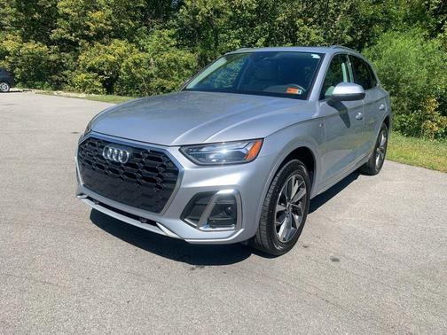 2023 Audi Q5 45 S line Premium