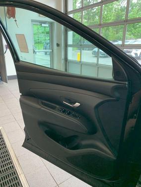 Phantom Black 2026 Hyundai TUCSON SEL