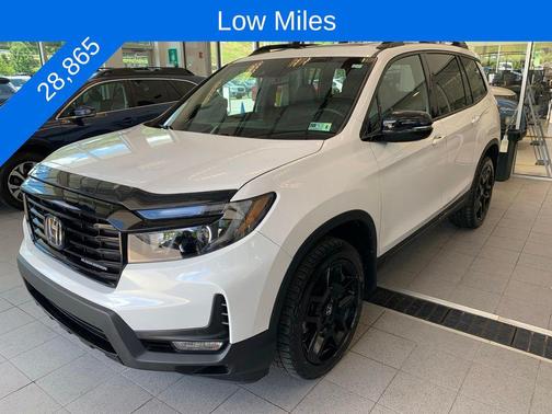 Platinum White Pearl 2024 Honda Passport AWD Black