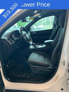 Bright White Clearcoat 2018 Jeep Grand Cherokee Upland