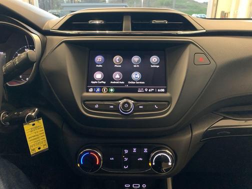 Summit White 2021 Chevrolet Trailblazer LS