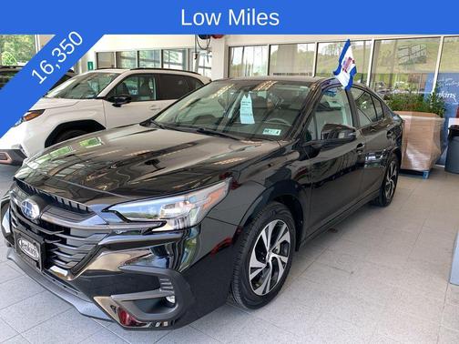 Crystal Black Silica 2025 Subaru Legacy Premium