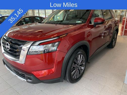 2023 Nissan Pathfinder SL 4WD