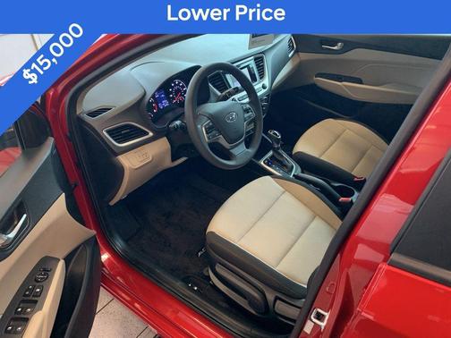 2022 Hyundai Accent SE