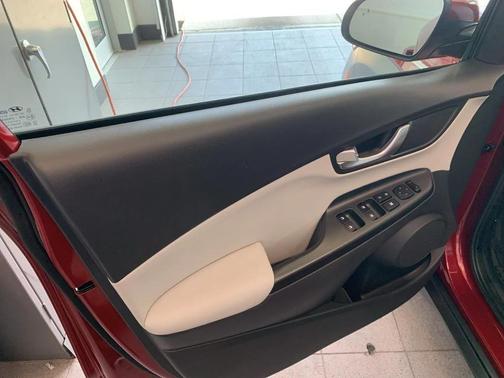 2023 Hyundai KONA Limited