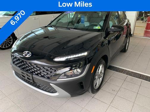 Abyss Black Pearl 2023 Hyundai KONA SEL