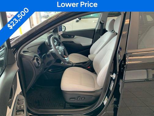 Abyss Black Pearl 2023 Hyundai KONA SEL