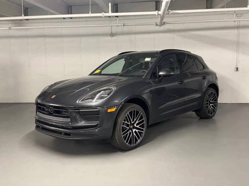 Volcano Grey Metallic 2026 Porsche Macan