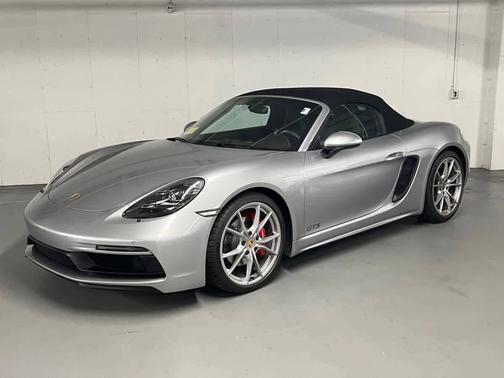 GT-Silver Metallic 2019 Porsche 718 Boxster