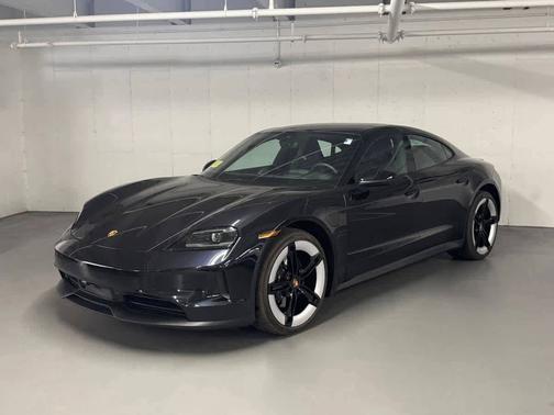 2025 Porsche Taycan 