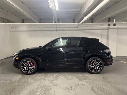 2022 Porsche Macan 