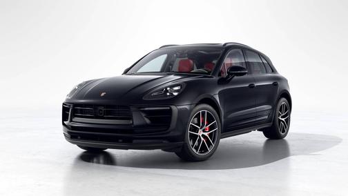 Jet Black Metallic 2023 Porsche Macan
