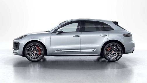 Dolomite Silver Metallic 2023 Porsche Macan