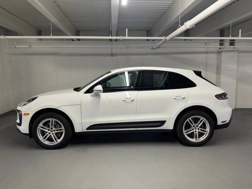 White 2023 Porsche Macan