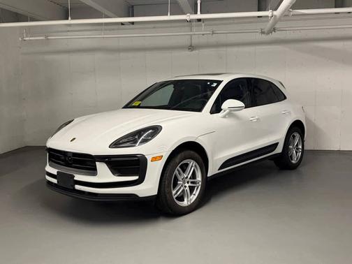 2025 Porsche Macan 