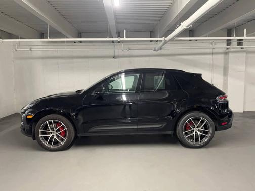 Black 2023 Porsche Macan