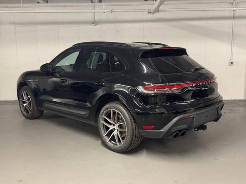 2023 Porsche Macan 
