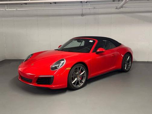Guards Red 2018 Porsche 911