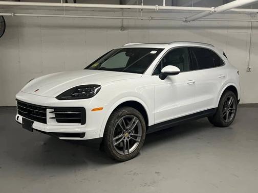 Carrara White Metallic 2024 Porsche Cayenne