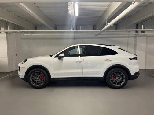 2024 Porsche Cayenne 