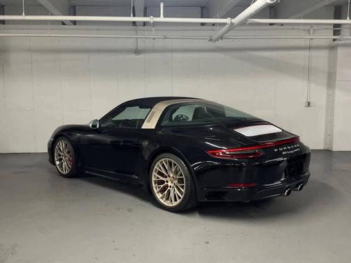 2019 Porsche 911 