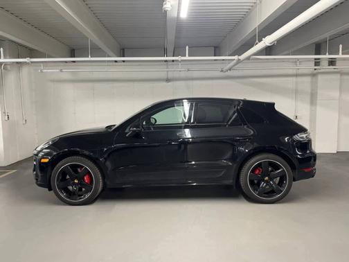 2021 Porsche Macan 
